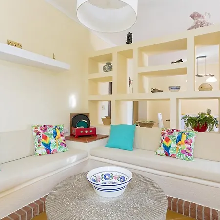 Ben Parit Villa *